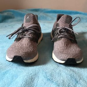 Adidas Ultraboost Sz. 10